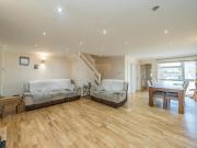 house for rent in Oakley Close Isleworth, TW7