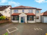 House for rent in Oxhey Road, Watford, Hertfordshire,...