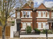 house for rent in Strauss Road Chiswick, W4