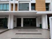 House for rent lake point residence