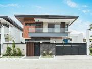 House For Sale 5 Spacious Bedrooms at Tahanan Village Bf...