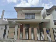 House for sale in Cebu City,Gated in Banilad, Modern...