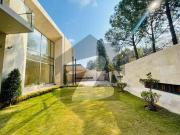 House For Sale In E7 On Most Prime Location