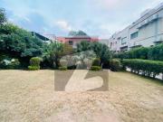 House For Sale In F8 Temp pic
