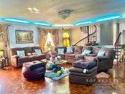 House for Sale in Quezon City Katipunan Ave. Capitol... House for Sale in Quezon City Katipunan Ave. Capitol...
