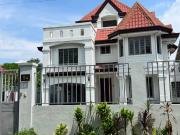 HOUSE FOR SALE IN SACRED HEART VILLAGE NEAR SM FAIRVIEW...
