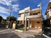 House for Sale in with Big Spacious Garden in Charleston...