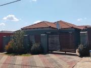 House in Esselen Park