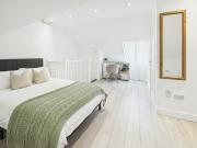 House in High Street Aylesbury, HP20