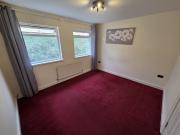 house in Oak Tree Row LUTON