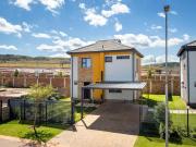 House in Valhalla For Sale