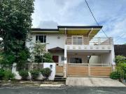 House & Lot for Sale in Ayala Alabang Village with 6BR...