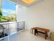 House & Lot for Sale with 3 Door Apartment in North...