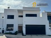 HOUSE NEAR THE BEACH FOR RENT