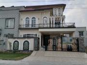 House Of 10 Marla In Central Park Housing Scheme Is...