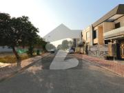 House Of 10 Marla Is Available For sale In Bahria Town...