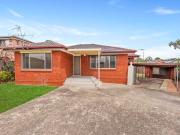 House & Retreat on 576sqm Prime Investment with $1,050pw... House & Retreat on 576sqm Prime Investment with $1,050pw...