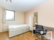 House share for rent in ROOM LET Asher Way London E1W