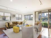 House sized residence, outstanding Sydney vistas