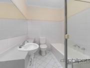 house to let in 15 Strangways Pl, North Adelaide 3 bed