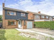 House to rent in Brendon Avenue, Bedford, Bedfordshire,...