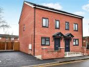 House to rent in Victory Street, Manchester, Greater...