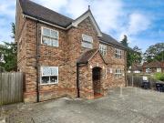 House to rent in Wardown Crescent, Luton, Bedfordshire,... House to rent in Wardown Crescent, Luton, Bedfordshire,...