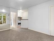 house Unit 11/36 Waterloo Crescent, St Kilda