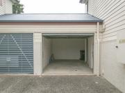 house Unit 2/20 Livingstone Street, Yeerongpilly