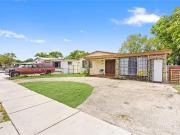 house with 3 bedroom, Hialeah FL DS91906227