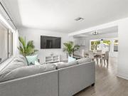 house with 3 bedroom, Saint Petersburg FL DLS92368969