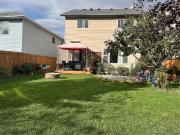 House with 3 bedrooms/1.5 baths/double garage