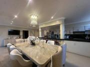 House with apartments and a suite for sale, South Guayaquil