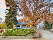 House with garden and terrace