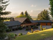 House with garden and terrace