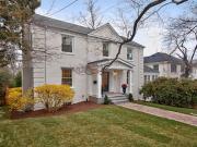 House with garden and terrace