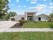House with pool and garden