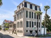 House with pool and garden