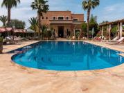 Maison avec piscine et jardin