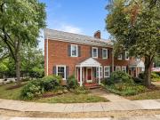 House with pool and garden
