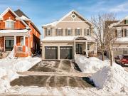 House with pool and garden