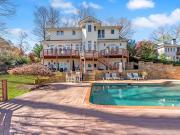 House with pool and garden