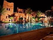 Maison avec piscine et jardin