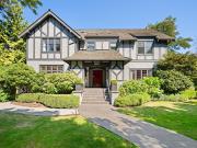 House with pool and garden