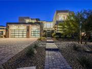 House with pool and garden