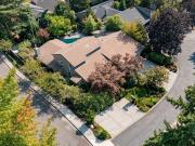 House with pool and garden