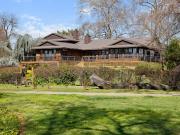 House with pool and garden
