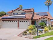 House with pool and garden
