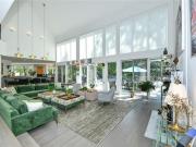 House with pool and garden