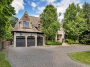 House with pool and garden